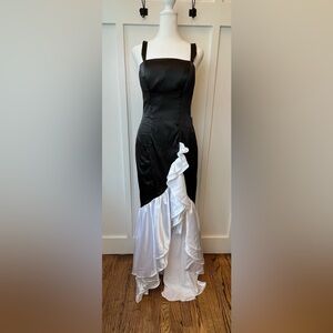 Womens Black White Satin Mermaid Gown Dress Size 6 Ruffle No Stretch Lace Up NEW